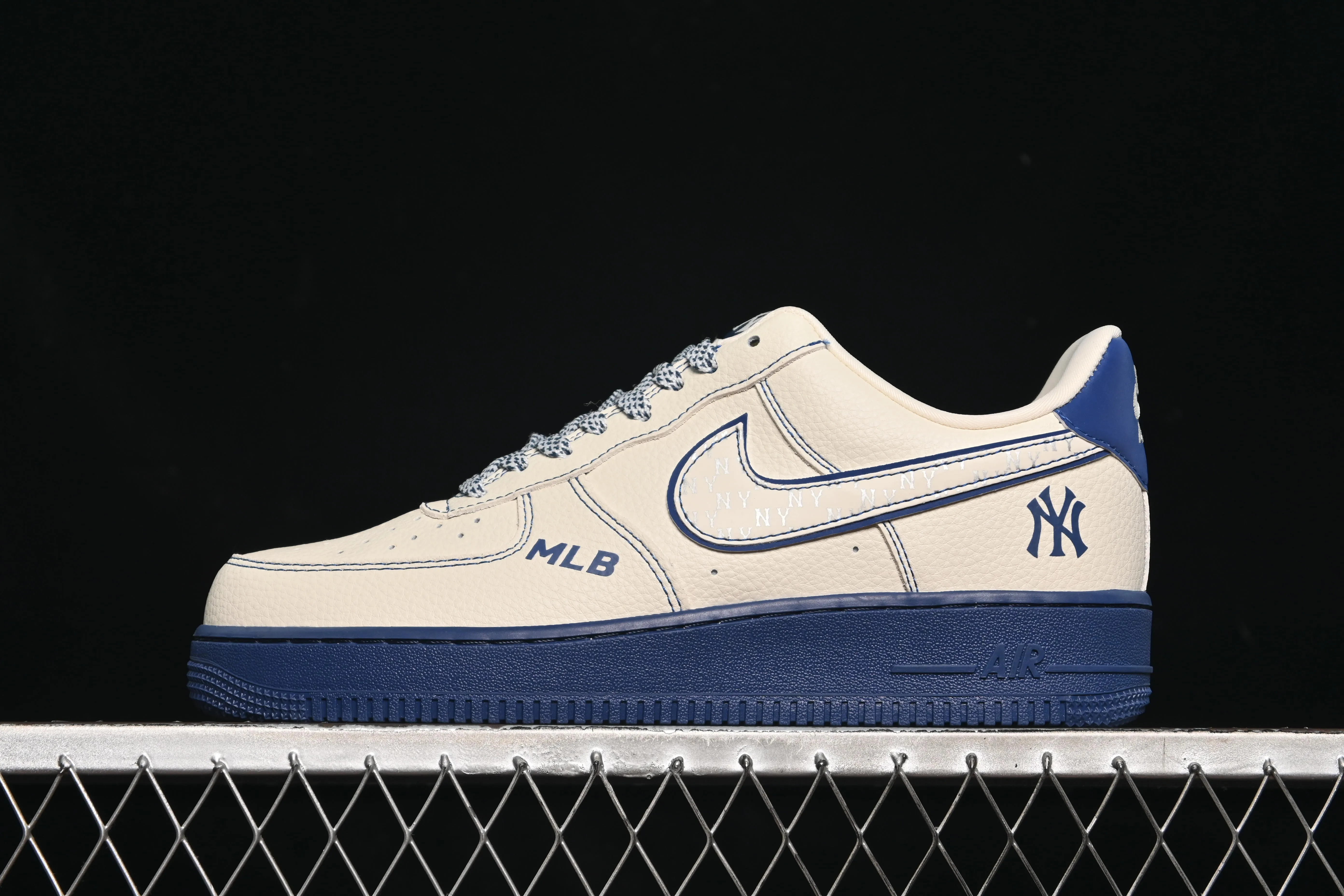 All categories Nk Air Force 1 Air Force series Nk Air Force 1 Low Air Force low-top Nike Air Force 1'07 Low MLB joint beige blue line reflective Air Force 1 low-top casual sneakers KJ1688-010